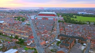 picture of anfield stadium